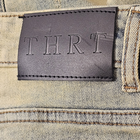 NWT THRT Varsity C-15 Mens Distressed Blue Denim Dirty Wash Stretch Jeans 38 - Picture 10 of 13
